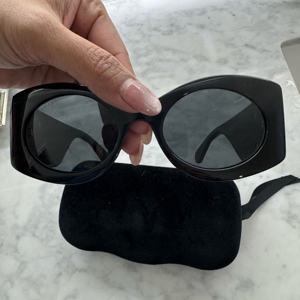 Gucci Women's Oversized Black Sunglasses